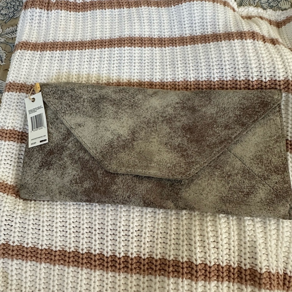 Aimee Kestenberg Cream and Brown Knit Accessory